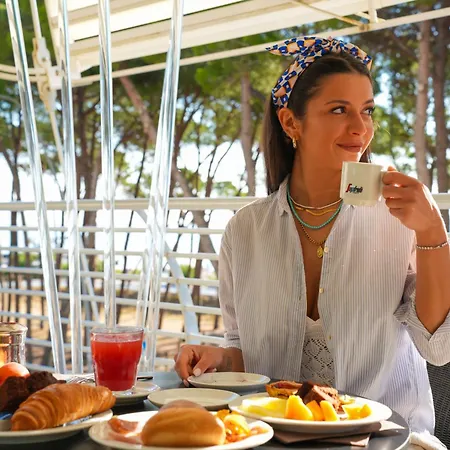 Lido Hotel