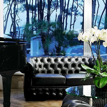 Lido Hotel 3*